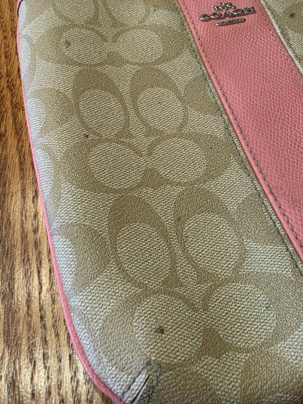 Coach f52856 pvc